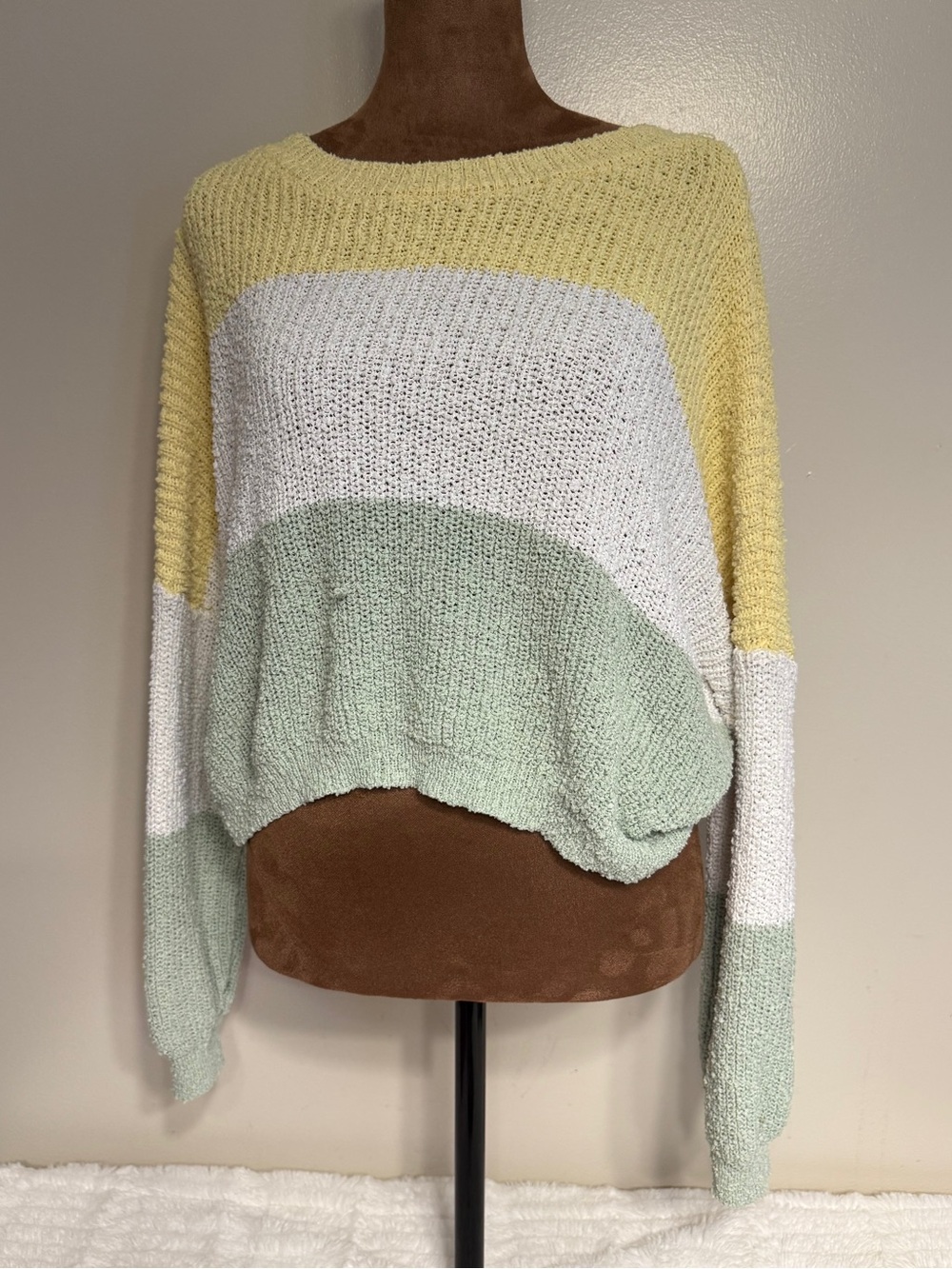 Debut Colorblock Crewneck Sweater in Mint, Cream & Pale Yellow